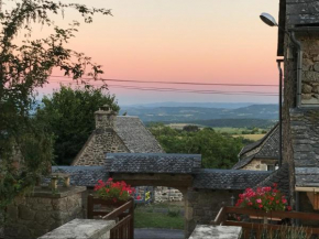 Hotels in Golinhac